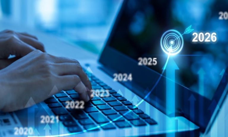 How Smart Indian Investors Spot Profitable Opportunities Before the Market Reacts