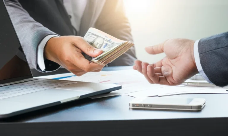 What Makes an Online Loan Application Fast and Easy?